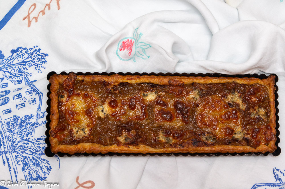 Tarta de cebolla caramelizada