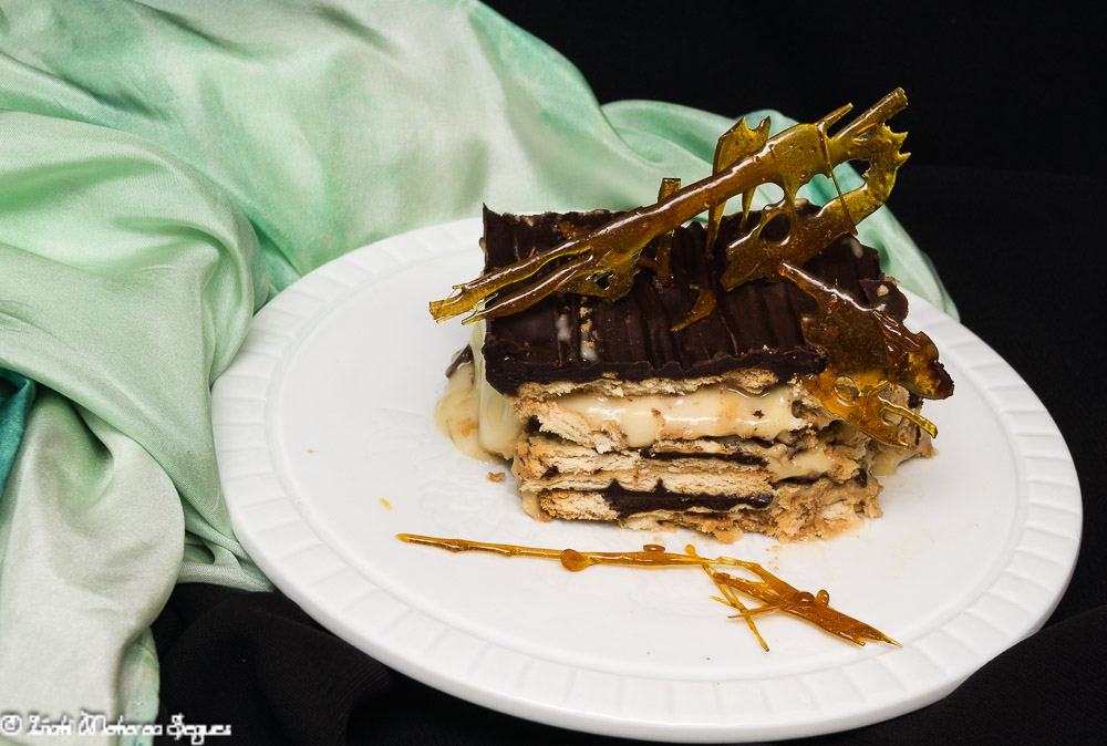 Tarta de chocolate con teja de caramelo